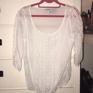 Old Navy white top